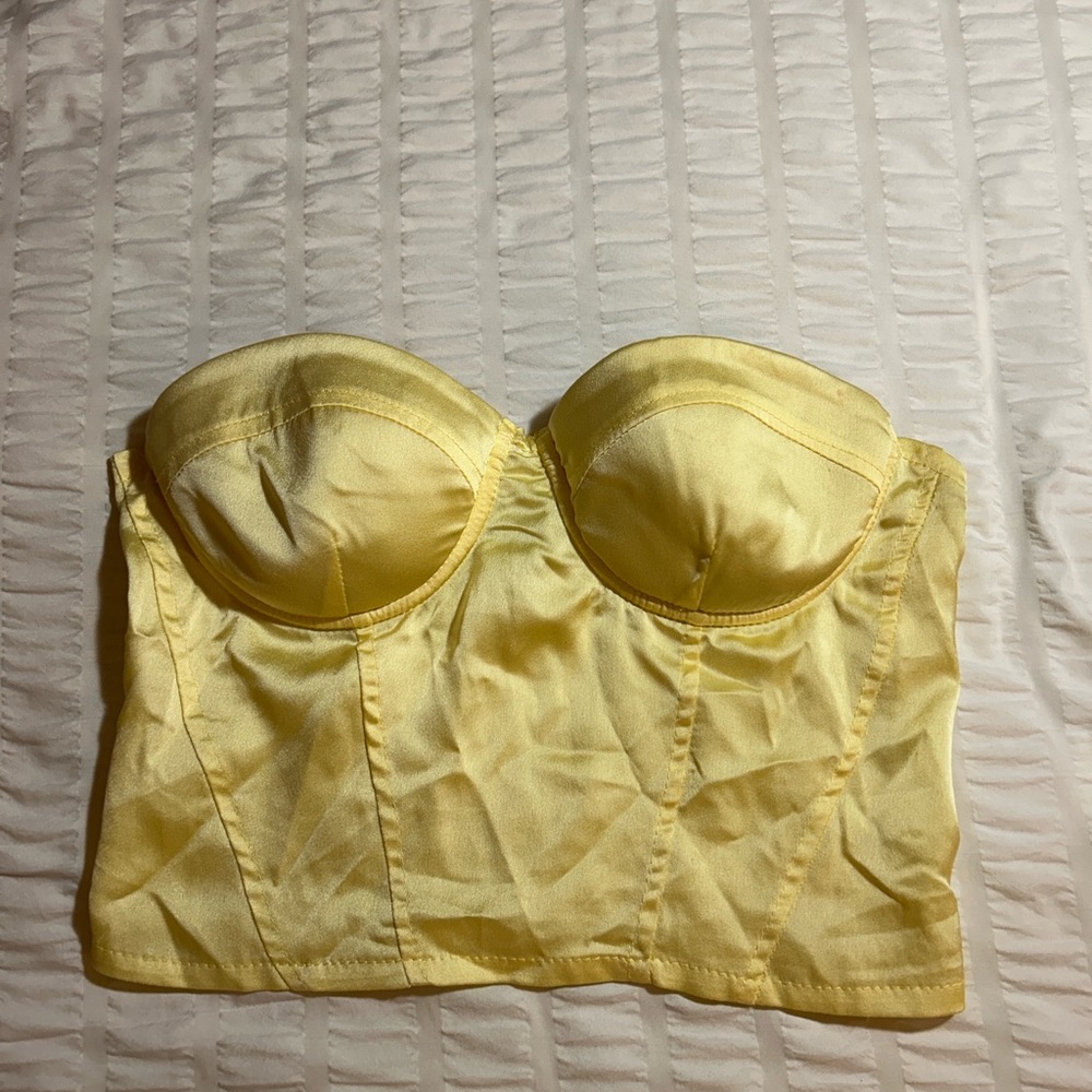 Princess polly yellow top!